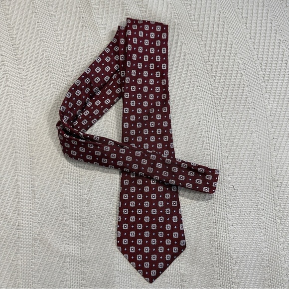 Brooks Brothers pure silk necktie, dark red with square pattern, office, date - Picture 1 of 7